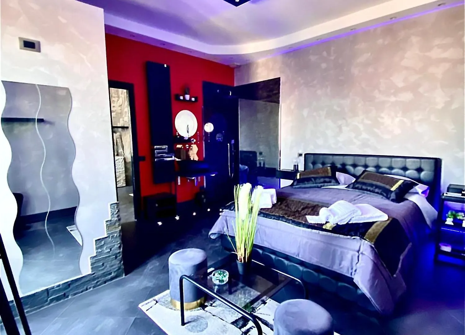 Luxury Home Design Rom